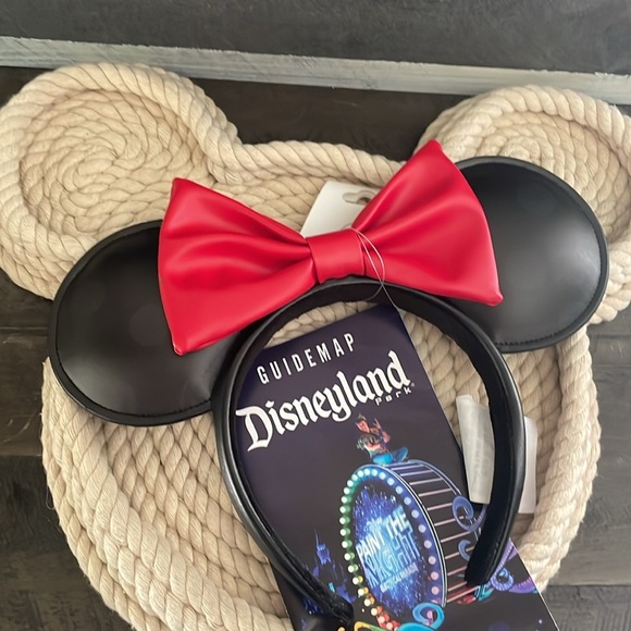 Disney Parks Black /Red Bow Minnie Mouse Headband